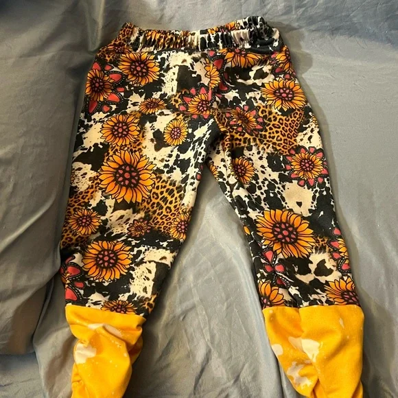 Yellow Sunflower Sweatshirt and Floral Pants Set - Picture 3 of 6